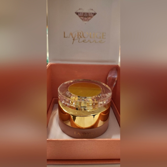 NIB-Silk Peeling Gel-La Rouge Pierre Quartz Collection - Picture 5 of 7